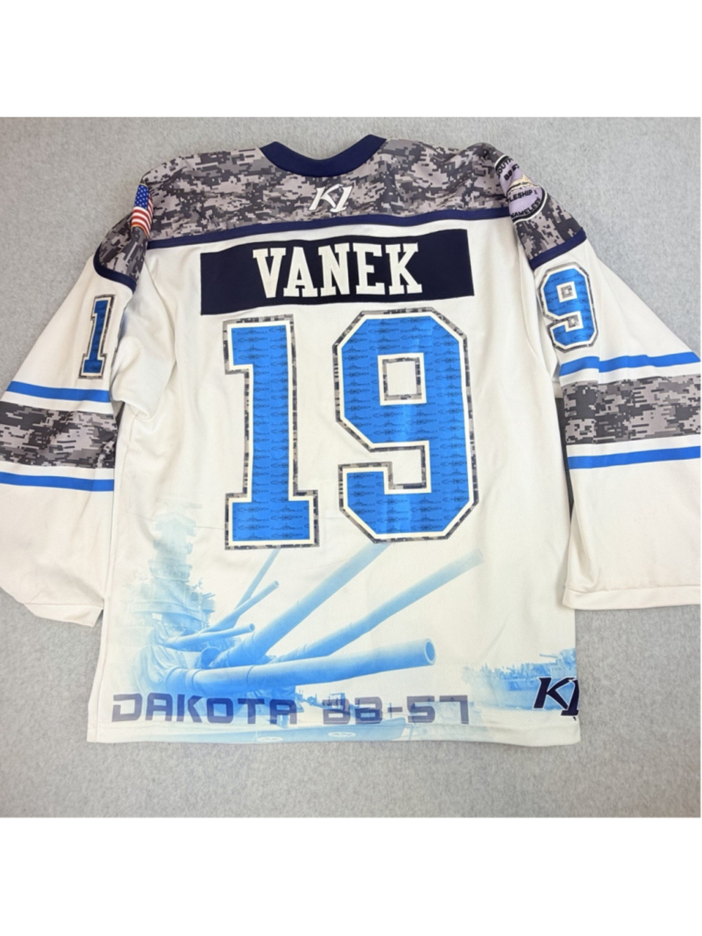 K1 USHL Hockey Jersey Size L Vanek 19 USS South Dakota BB-57 Captain Patch